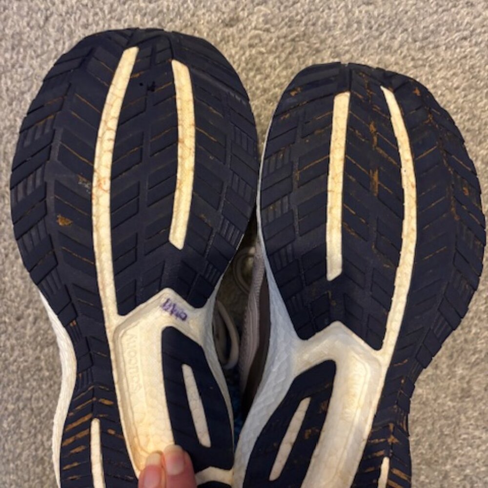 Saucony Triumph 18 Athletic Running Shoes for Women Size 8.5 - Picture 5 of 8
